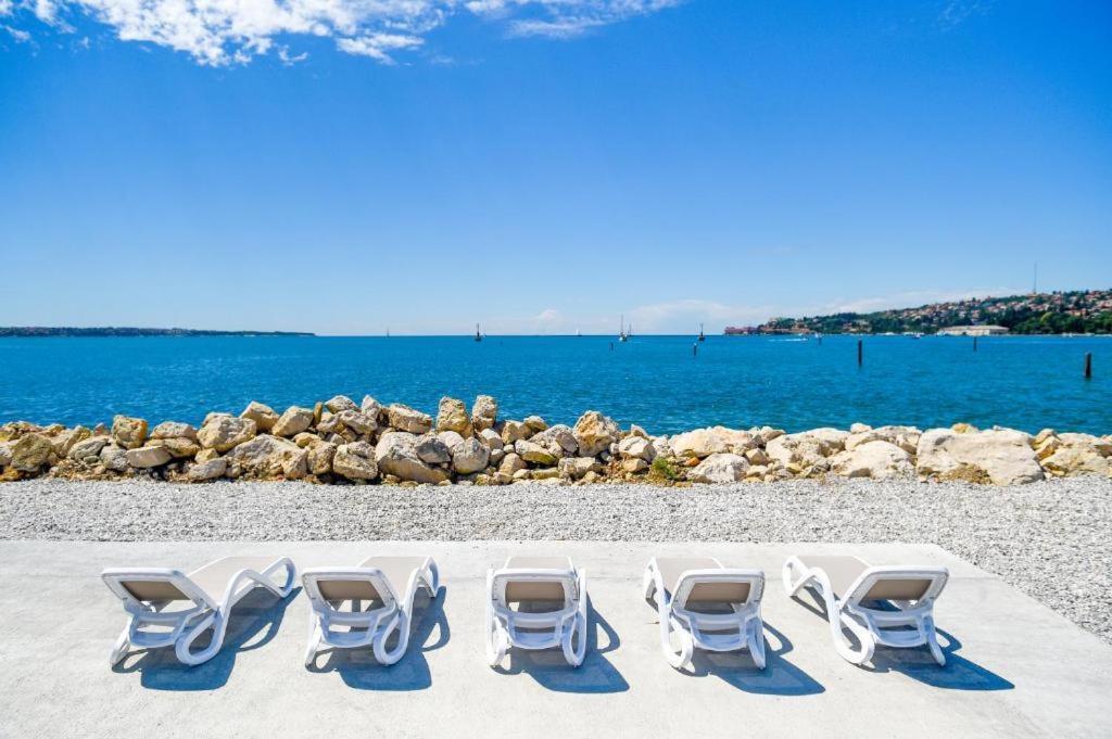 Floating Sea House Aurora Vila Portorož Exterior foto