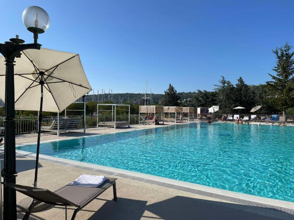 Floating Sea House Aurora Vila Portorož Exterior foto