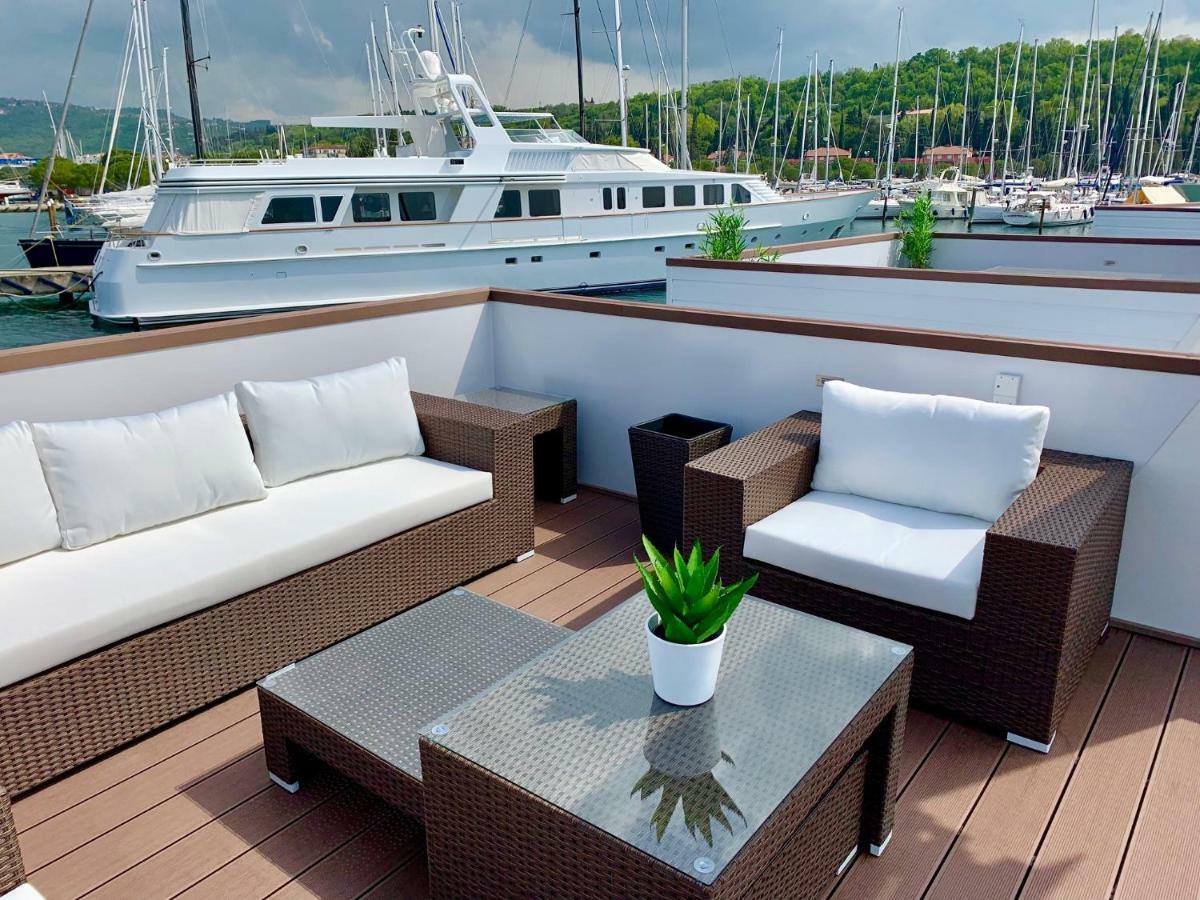 Floating Sea House Aurora Vila Portorož Exterior foto